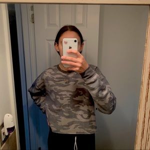 ☻ camo green long sleeve